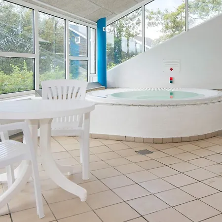 Holiday home Lxx