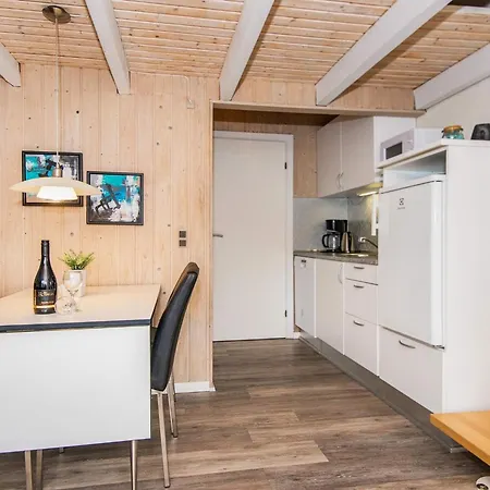 Holiday home Lxx